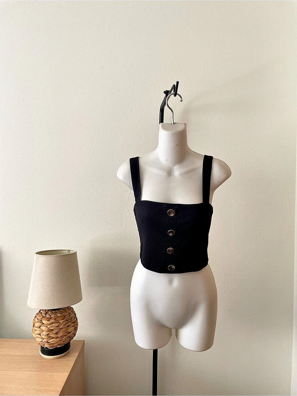 Heart Hips Ribbed Button-Front Crop Top in Black Small Like New